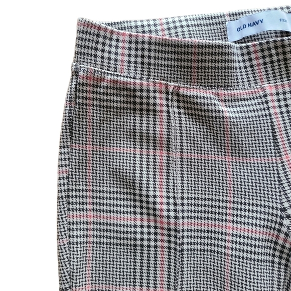 Old Navy Stevie Ankle Pants in Neutral Plaid - Size M - Picture 7 of 10